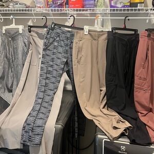 6 pair of Athleta Women's Pants size 6 linen and joggers
